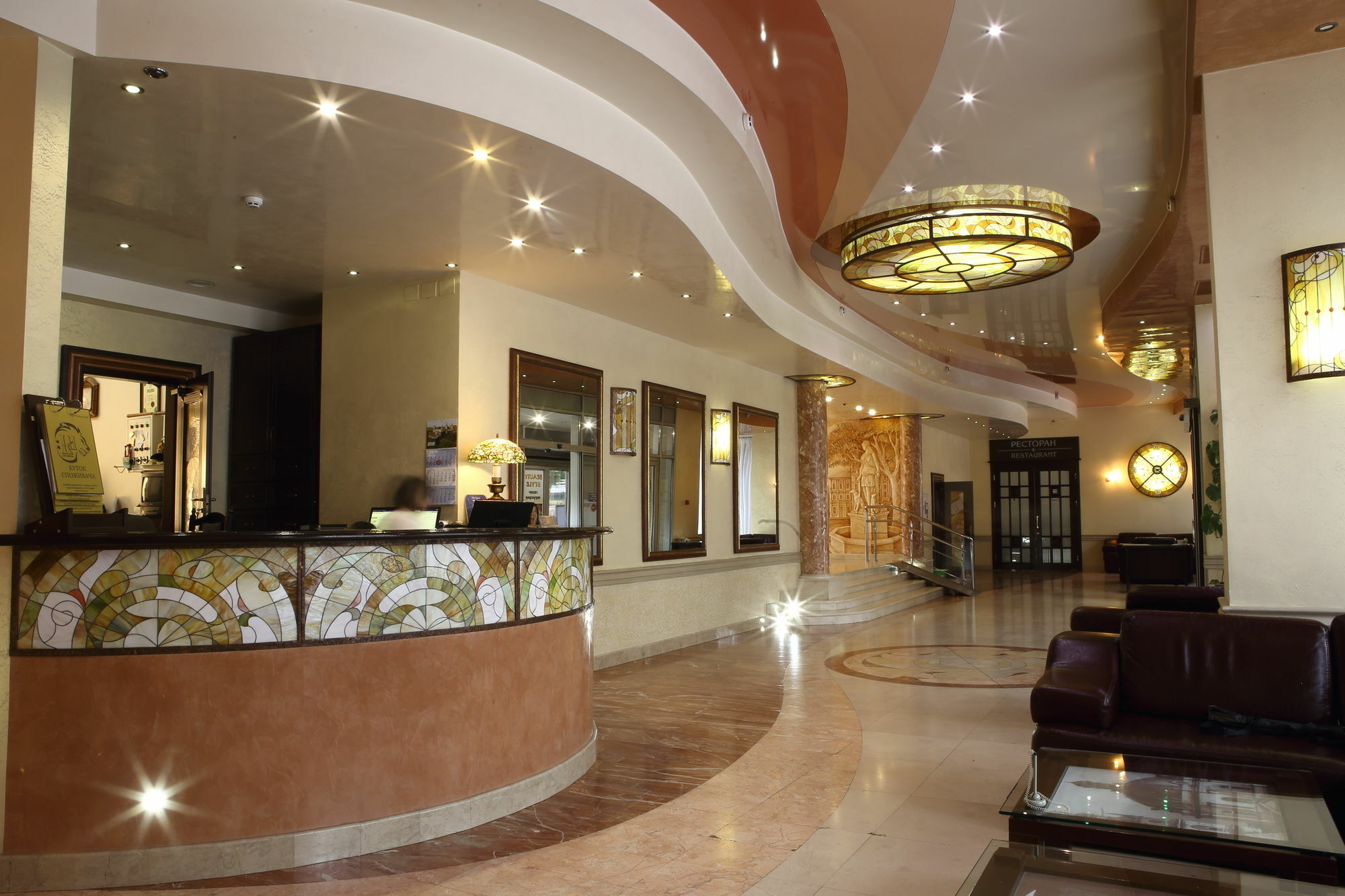 Hotel Lviv Exterior foto